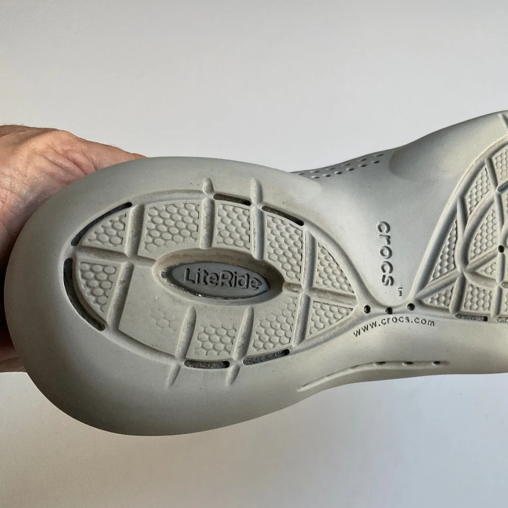 CROCS black slate